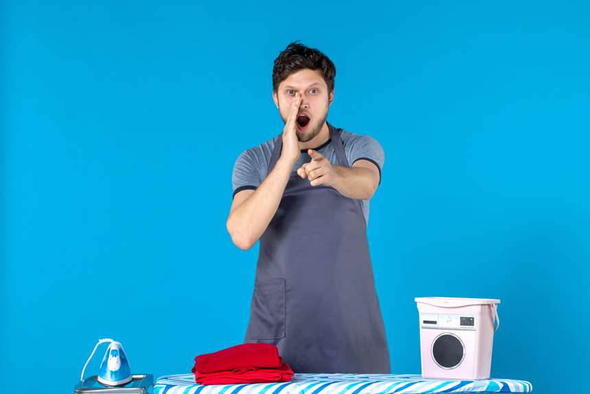 🔥🧺 Agosto en Málaga: cómo mantener tu ropa fresca (aunque el calor no lo esté) 😅